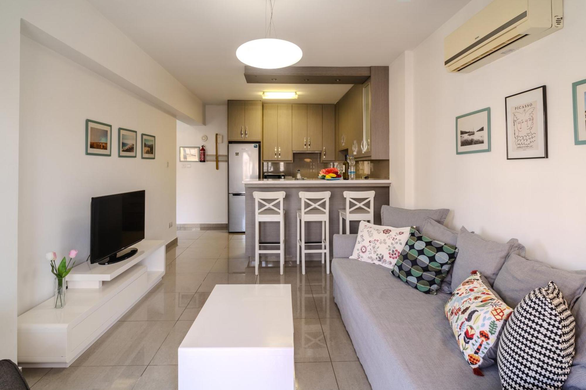 Lazaros Suite Downtown 拉纳卡 外观 照片